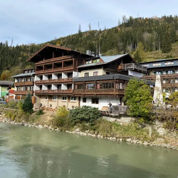 Hotel LukasMayr，位于Kleinsonnberg的酒店