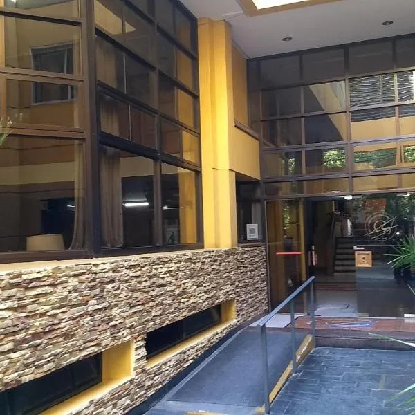 圆环酒店，位于门多萨的酒店