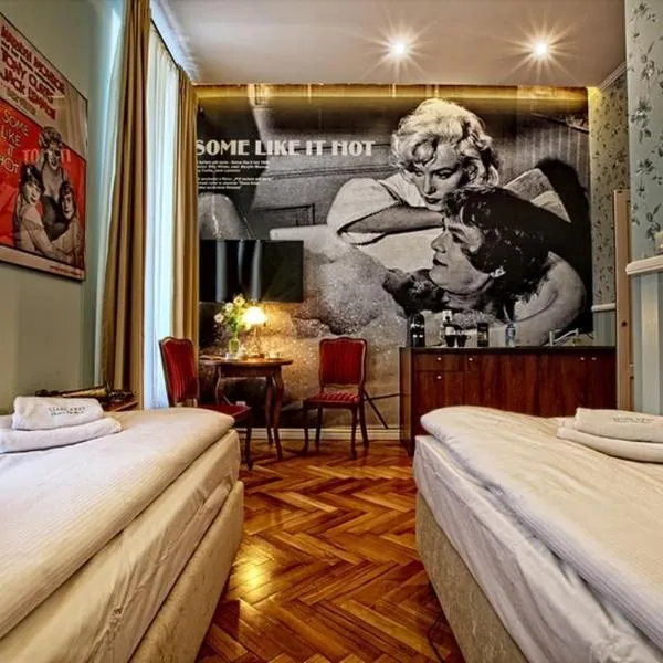 Stare Kino Cinema Residence，位于罗兹的酒店