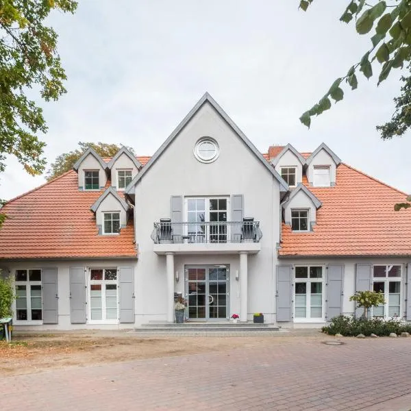 Herrenhaus Jürgenshof，位于旧施韦林的酒店