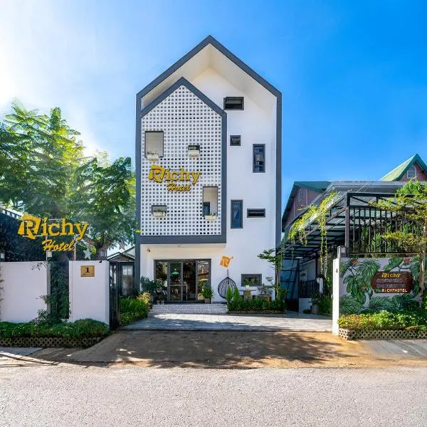 Richy Dalat Hotel，位于Ðinh An (2)的酒店