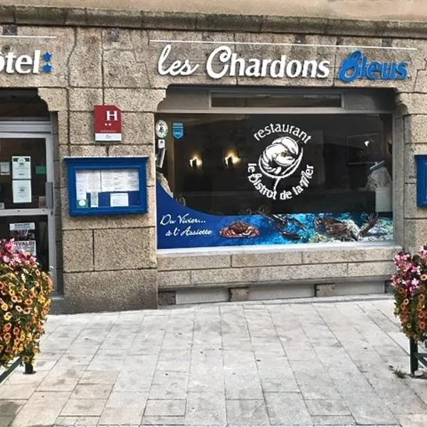 Logis Hôtel Les Chardons Bleus RESTAURANT LE BISTROT DE LA MER，位于Feunteun-Ven的酒店