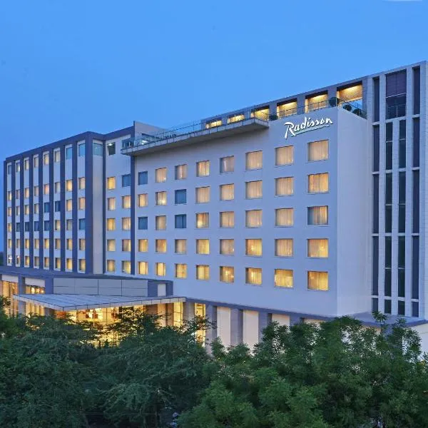 Radisson Hotel Agra，位于Itimādpur的酒店