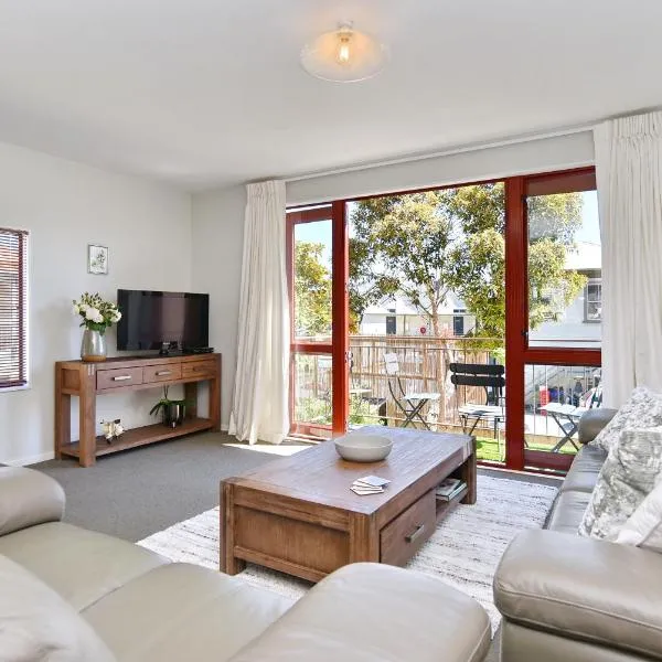 Tumeke Akaroa - Apartment - Christchurch Holiday Homes，位于阿卡罗阿的酒店