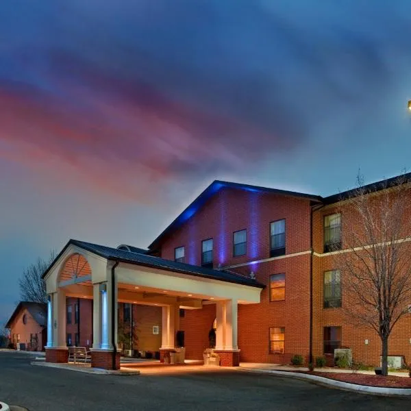 Holiday Inn Express & Suites Batesville, an IHG Hotel，位于Batesville的酒店
