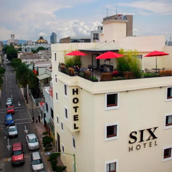 Six Hotel Guadalajara Expiatorio，位于瓜达拉哈拉的酒店