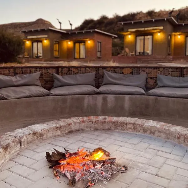 Eco Karoo Mountain Lodge，位于Luckhoff的酒店
