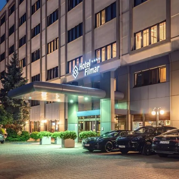 费马尔酒店，位于Mała Nieszawka的酒店