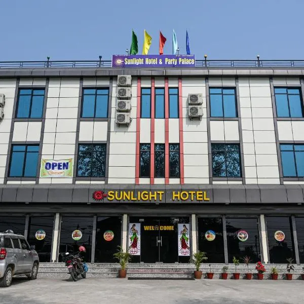 New sunlight Hotel，位于Kerwānī的酒店