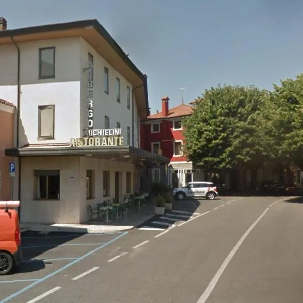 Albergo Michielini，位于Pinzano al Tagliamento的酒店