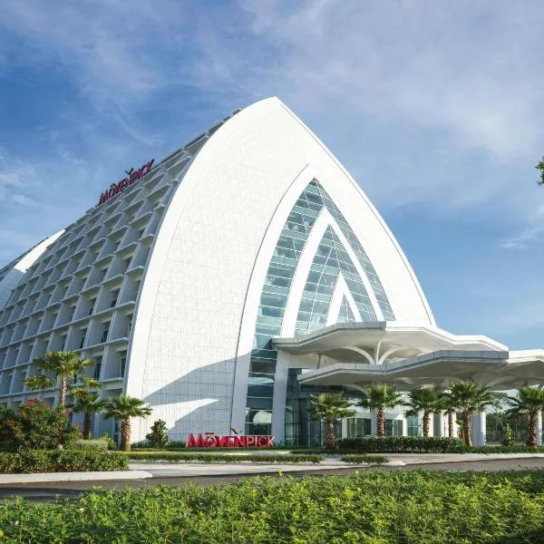 吉隆坡国际机场瑞享酒店及会议中心，位于Kampung Tumbuk Pantai的酒店