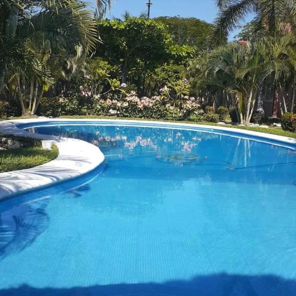 Casa con alberca Ixtapa Zihuatanejo，位于伊斯塔帕的酒店