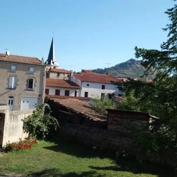 Chez Fabienne T1，位于Le Breuil-sur-Couze的酒店