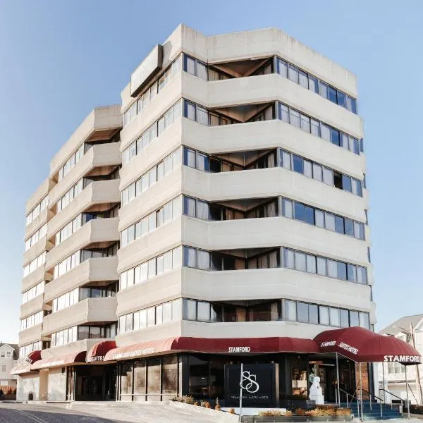斯坦福德套房酒店，位于斯坦福德的酒店