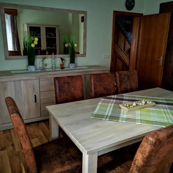 Ferienhaus Neuville in Medendorf , ruhige Lage,，位于比林根的酒店