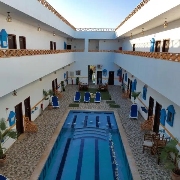 Golden Plaza Dahab Resort，位于达哈布的酒店