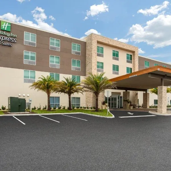 Holiday Inn Express & Suites - Deland South, an IHG Hotel，位于Cassadaga的酒店
