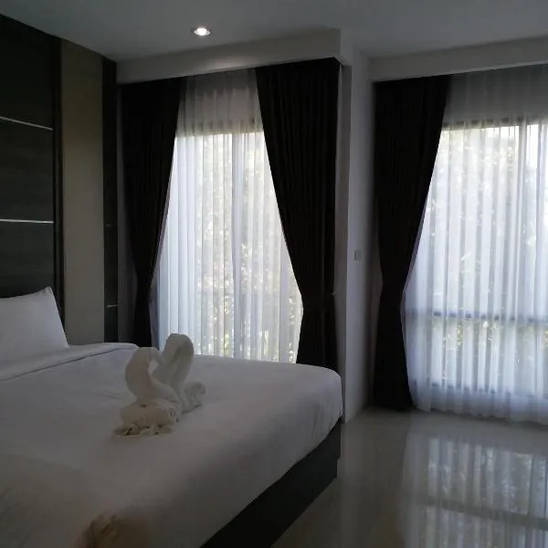 Areena Hotel Phitsanulok，位于Ban Plak Raet的酒店