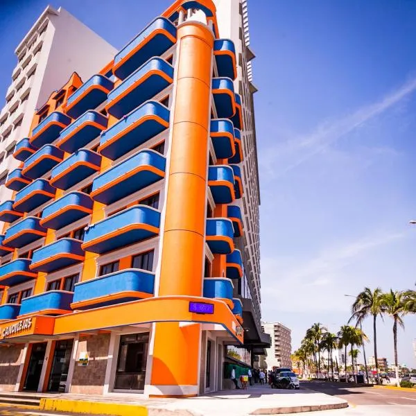 Hotel Candilejas Playa，位于Las Bajadas的酒店