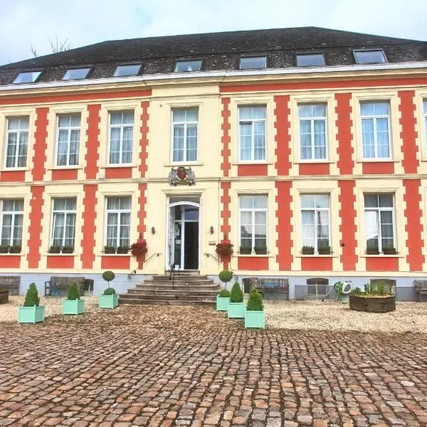 红磨坊勒孔德城堡酒店，位于利斯河畔艾尔的酒店