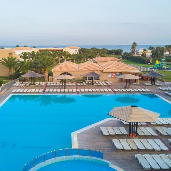 Akti Beach Club，位于卡尔扎迈纳的酒店
