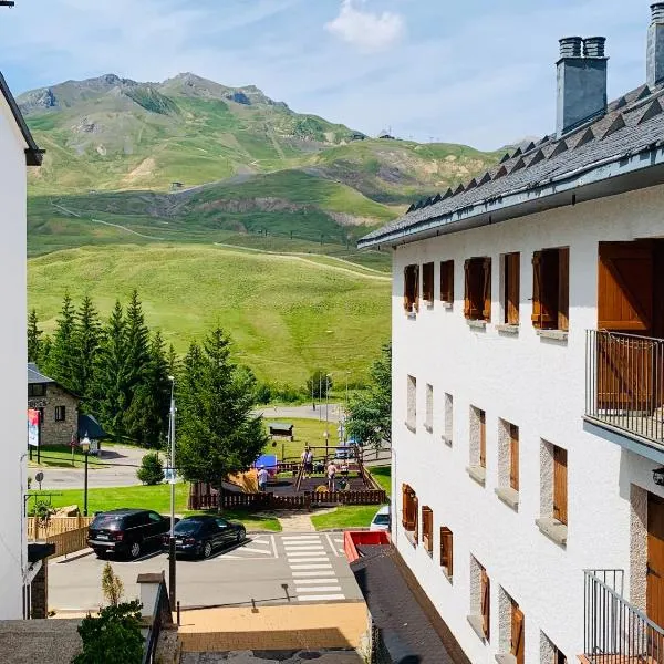 Apartamentos Formigal - admite mascotas，位于福米加尔的酒店