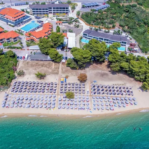 Lagomandra Beach Hotel，位于Metókhion Konstamonítou的酒店