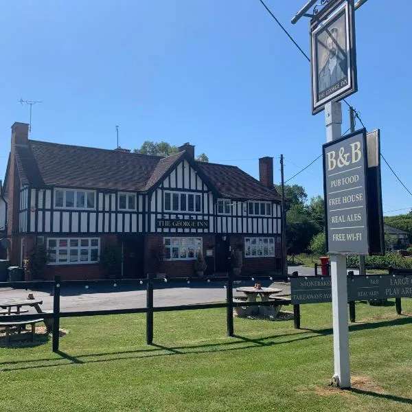 The George Inn Middle Wallop，位于乔尔德顿的酒店