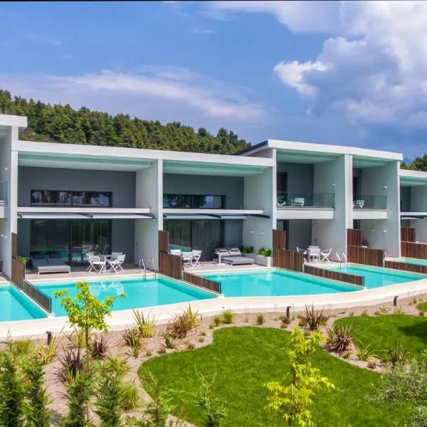 Lagomandra Luxury Suites with Private Pools，位于帕特农的酒店