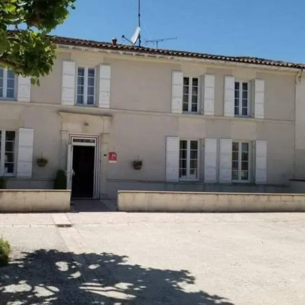 Residence Val & Rom，位于Pérignac Charente-Maritime的酒店