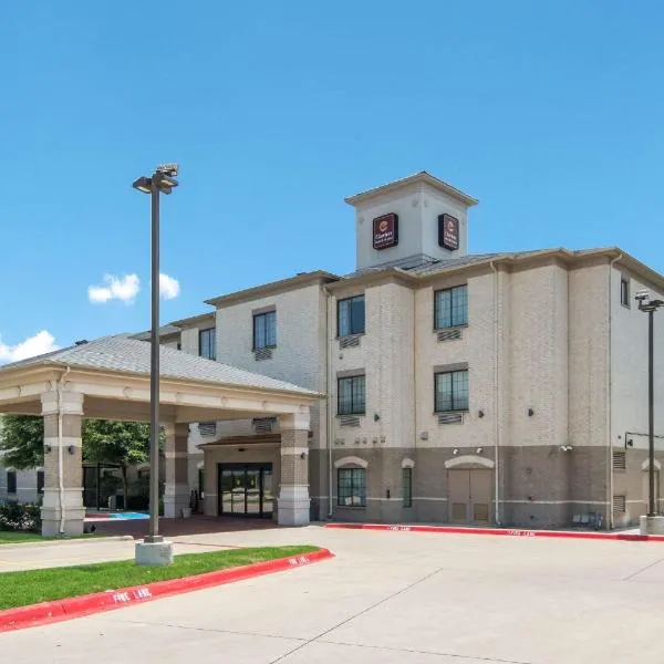 Clarion Inn & Suites Weatherford South，位于韦瑟福德的酒店