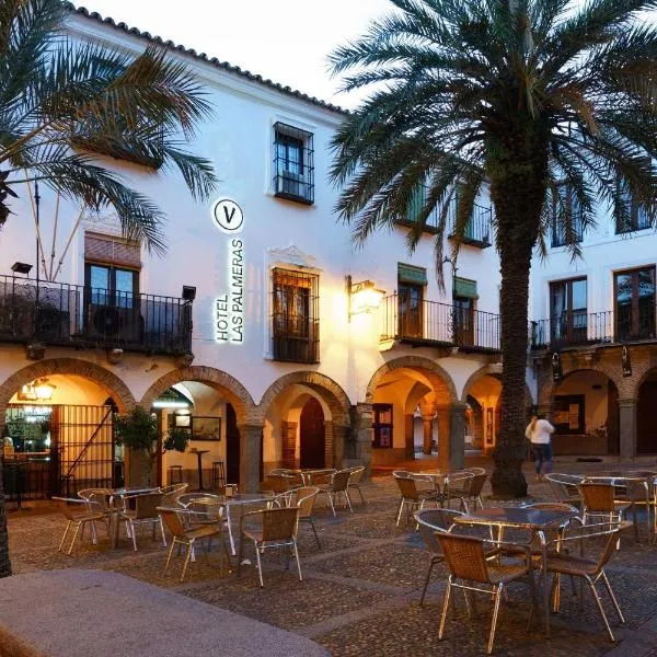 Hotel Las Palmeras by Vivere Stays，位于Fuente de Cantos的酒店