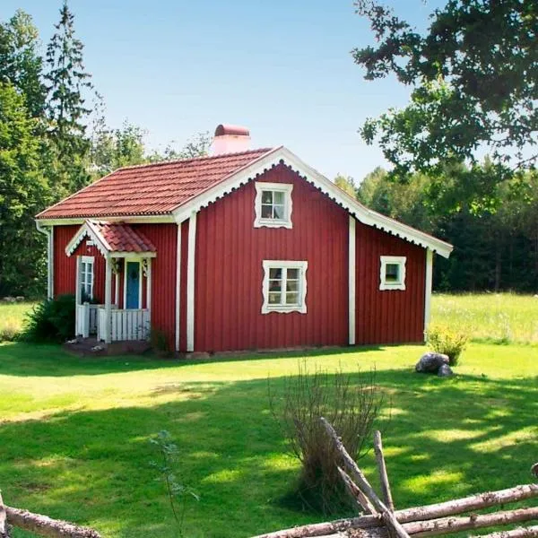 Two-Bedroom Holiday home in Lessebo，位于Vissefjärda的酒店