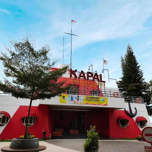 Kapal Garden Hotel Malang，位于Karangjepun的酒店