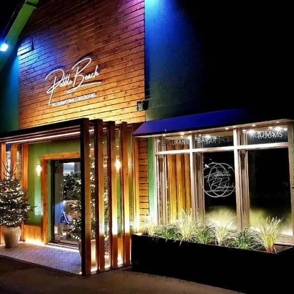 Pebble Beach Seaview Restaurant & Rooms，位于Milton的酒店