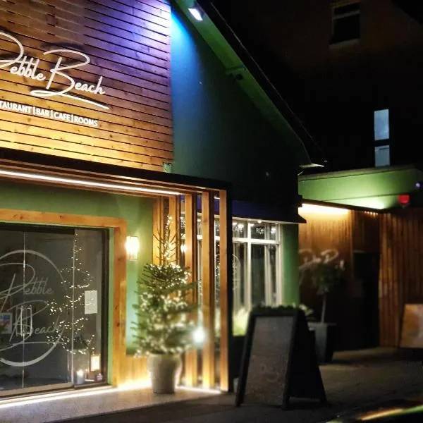 Pebble Beach Seaview Restaurant & Rooms，位于Milton的酒店
