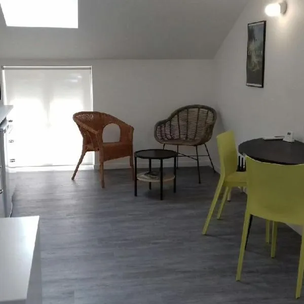 Studio rénové et équipé 2 personnes Le canardeau，位于Pagny-sur-Moselle的酒店