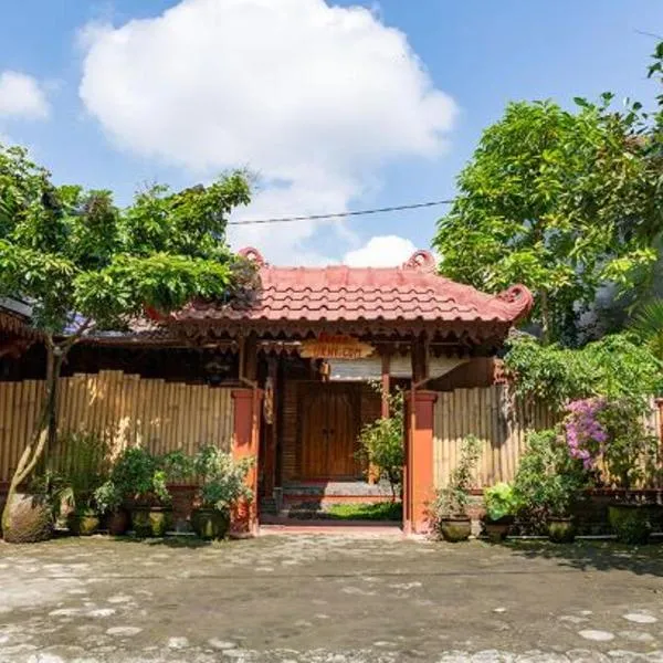 Rumah Ukhi Guest House，位于日惹的酒店