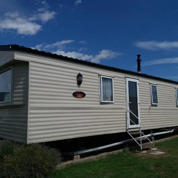 2013 Willerby Sunset Static Caravan Holiday Home，位于滨海弗林顿的酒店