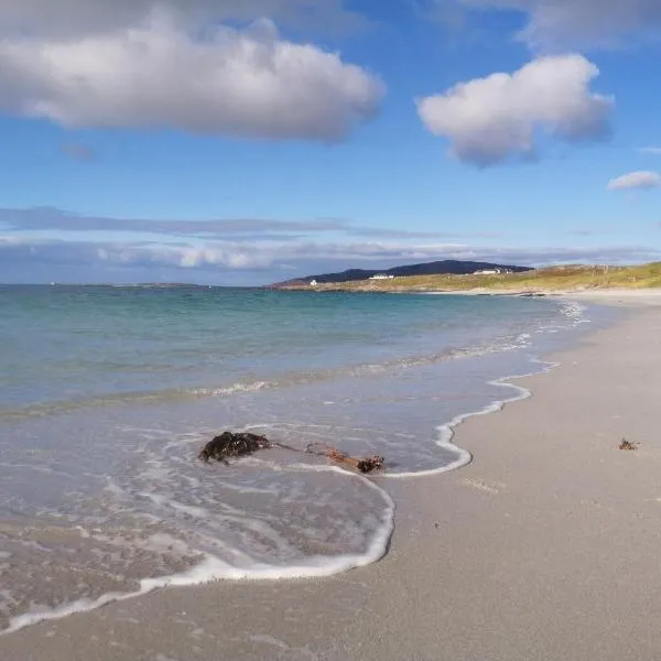 Glamping Pod for 2 Pod Beag Na Haun Eriskay，位于Eriskay的酒店