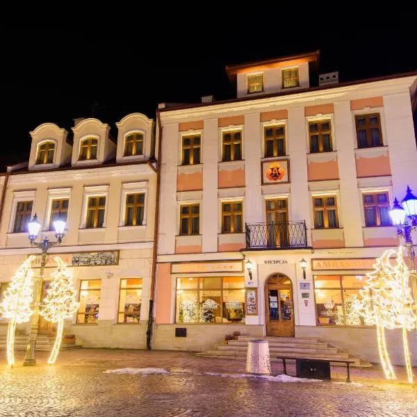 阿蒙吧萨多斯基热舒夫酒店，位于Rudna Mała的酒店