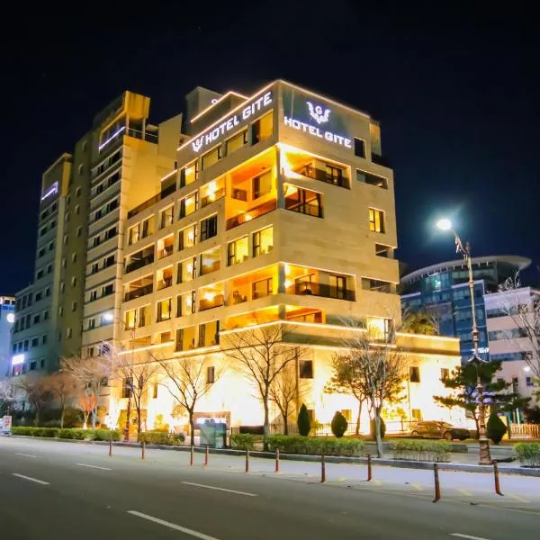 Suncheon Hotel Gite，位于顺天市的酒店