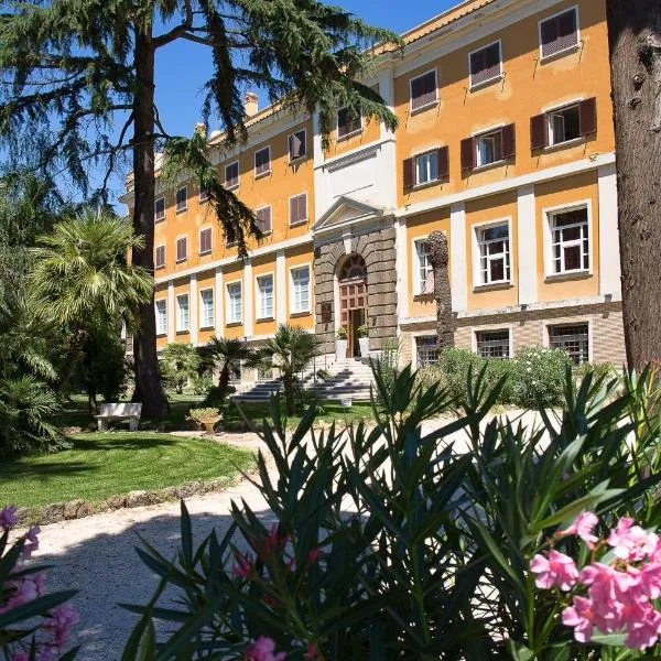 LH Hotel Excel Roma Montemario，位于拉斯图塔的酒店