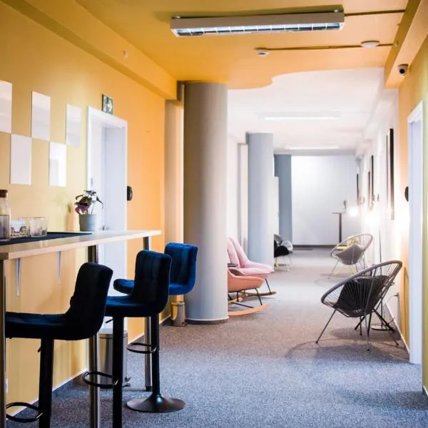Bello ApartHostel Private Rooms，位于华沙的酒店
