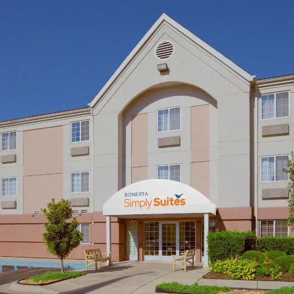Sonesta Simply Suites Huntsville Research Park，位于亨茨维尔的酒店
