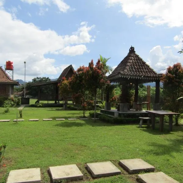 Balkondes Bumiharjo (Kampung Dolanan)，位于马格朗的酒店