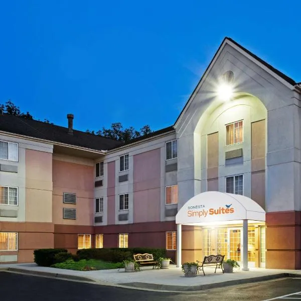 Sonesta Simply Suites Knoxville，位于希达布拉夫的酒店