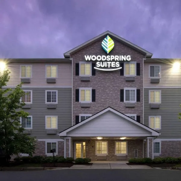 WoodSpring Suites Raleigh Apex，位于New Hill的酒店
