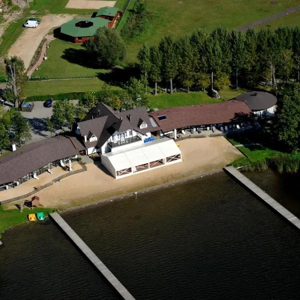 Łazienki Chodzieskie，位于霍杰日的酒店