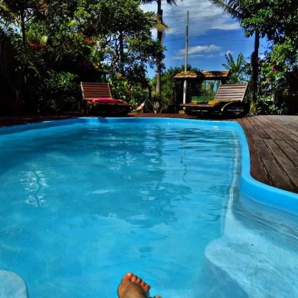 Villa Josefa - Chalé completo com piscina e churrasqueira，位于阿拉萨图巴的酒店